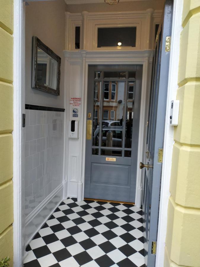 Bed and Breakfast The Castleton à Blackpool Extérieur photo