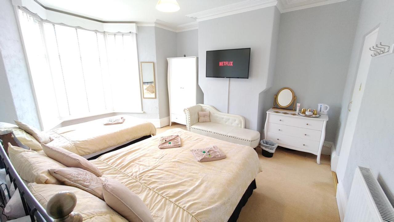 Bed and Breakfast The Castleton à Blackpool Extérieur photo