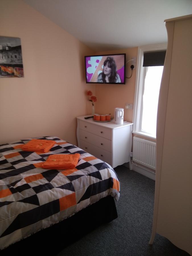 Bed and Breakfast The Castleton à Blackpool Extérieur photo