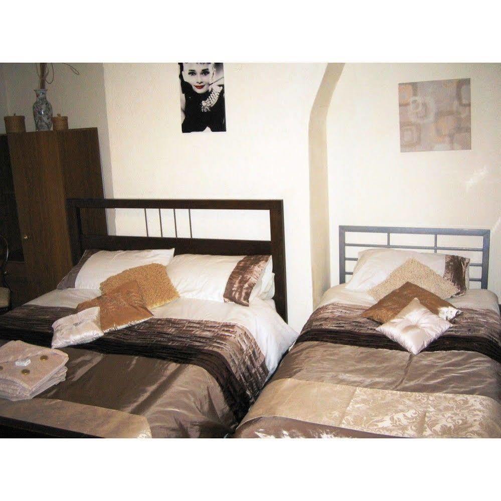 Bed and Breakfast The Castleton à Blackpool Extérieur photo